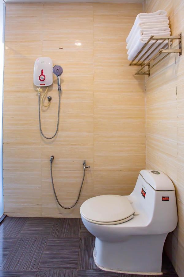 Beez Hotel Kuala Lumpur Exterior photo